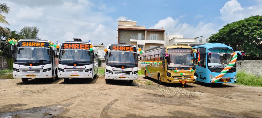 Shree Travels fleet lined up for outstation bookings